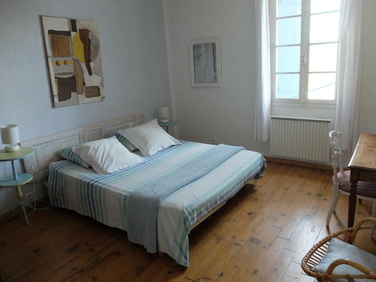 Chambres D'Hotes Dans Maison D'Artiste Galargues Экстерьер фото
